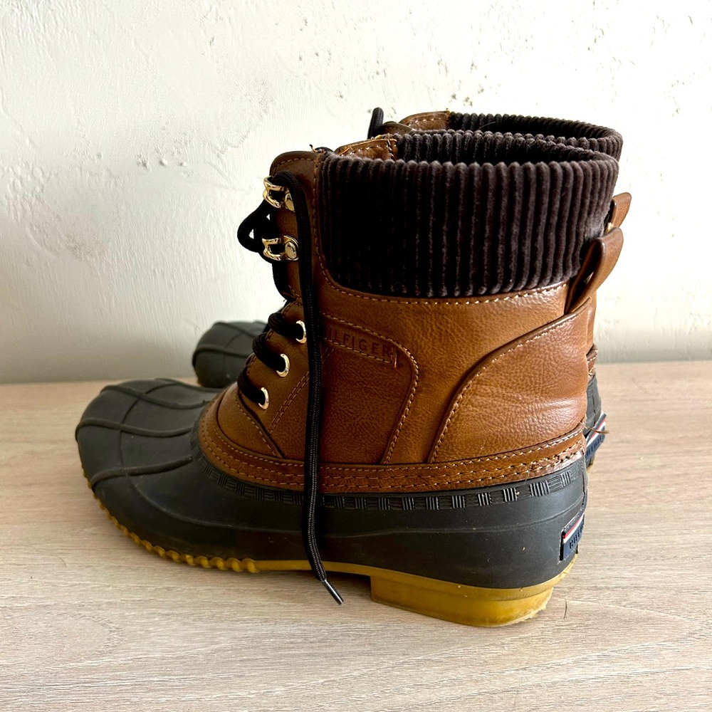 Brown and Navy Tommy Hilfiger Raelen 2 Rain Boots - Picture 2 of 5